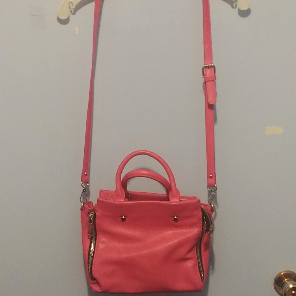 Moda Luxe Hot pink crossbody purse